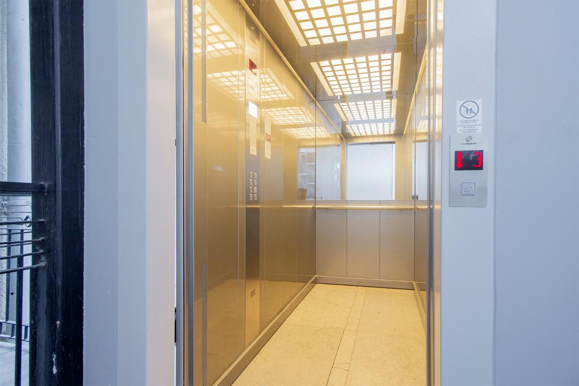 Kalvin 2Bdr Apartment With Ac 부다페스트 외부 사진